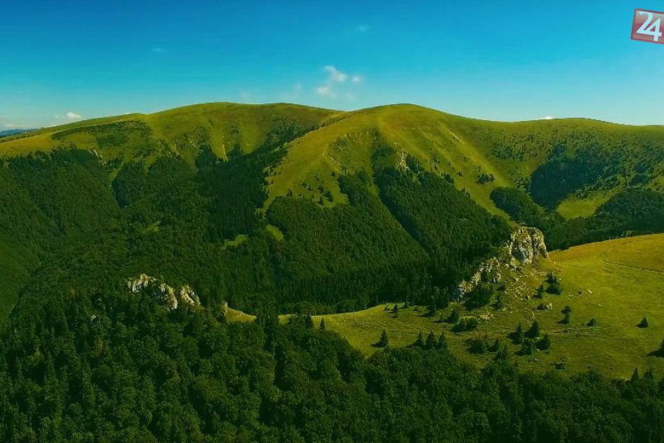 Ilustračný obrázok k článku VIDEO: Úchvatná Kráľova Studňa. Nádhera pri Bystrici zachytená z vtáčej perspektívy