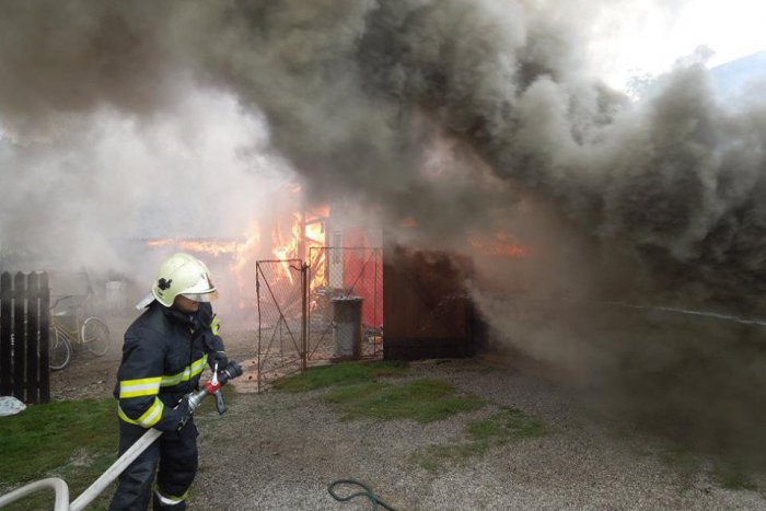 Ilustračný obrázok k článku V Hankovciach šľahali plamene: Požiar napáchal škody za tisíce eur!