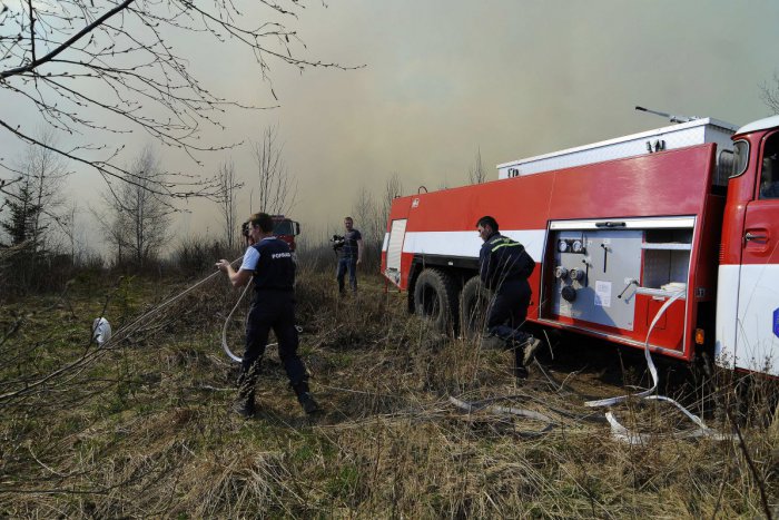 Ilustračný obrázok k článku Veľké taktické cvičenie hasičov. Boj s rozsiahlym lesným požiarom na Donovaloch