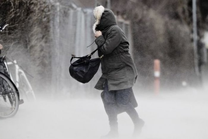 Ilustračný obrázok k článku Meteorológovia vystríhajú Žiarsky okres: Poriadny vietor aj snehové jazyky!