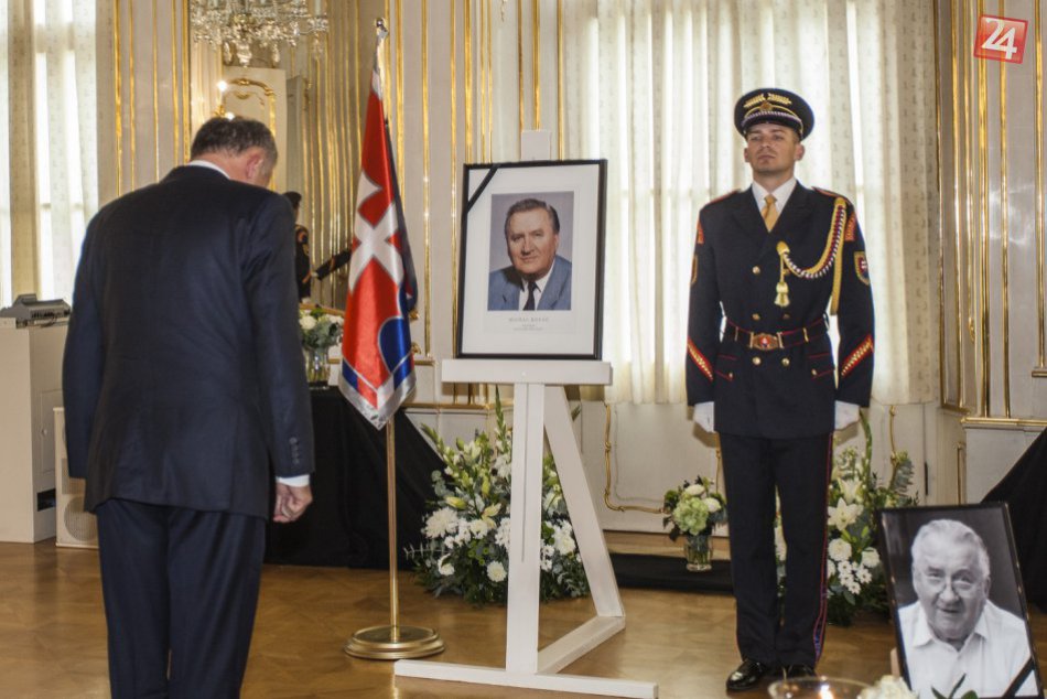 Ilustračný obrázok k článku Ako bude vyzerať štátny pohreb exprezidenta Kováča? Pripravte sa na dočasné obmedzenia