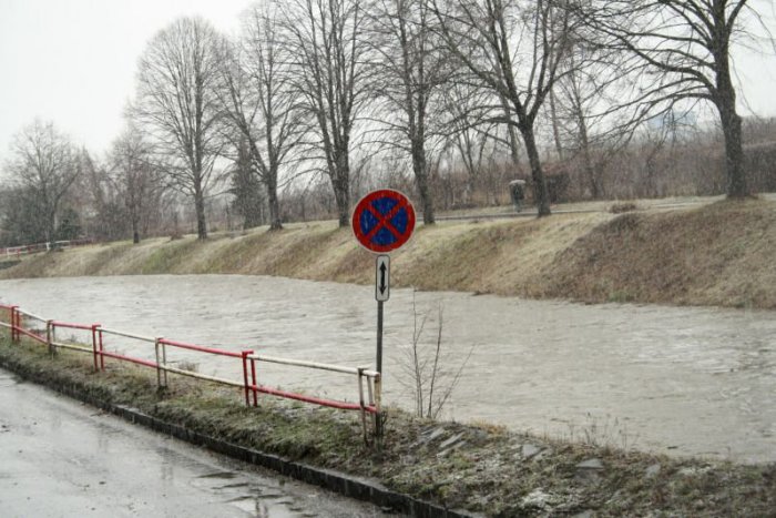 Ilustračný obrázok k článku Handlovku vodohospodári ešte nedočistili, mesto sa obáva povodne