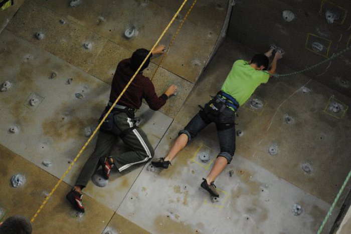 Ilustračný obrázok k článku Jubilejný Rožňavský kameňák preverí ich zručnosti: Šikovní lezci sa už pripravujú