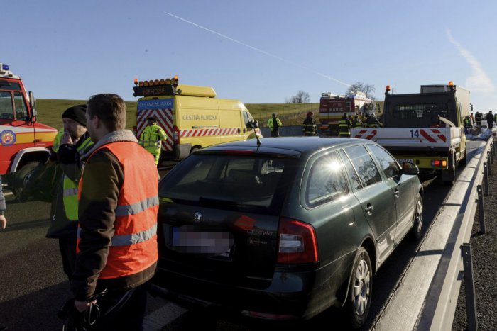 Ilustračný obrázok k článku Nehoda na R1 medzi Zvolenom a Bystricou. Kia vo zvodidlách a zranená vodička!