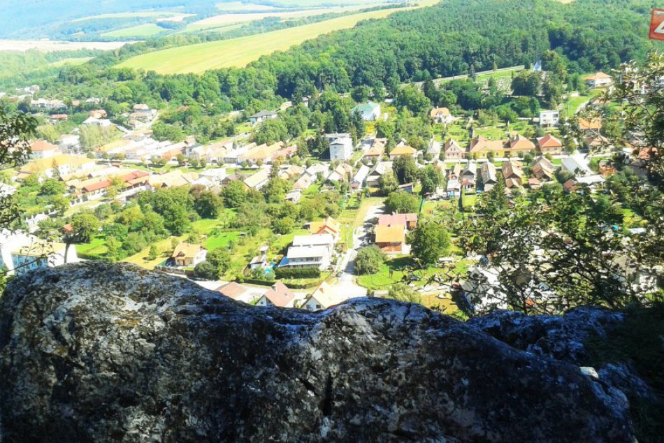 Ilustračný obrázok k článku Tip na jesenný výlet: Výhľad z Jasovskej skaly vám počaruje, FOTO