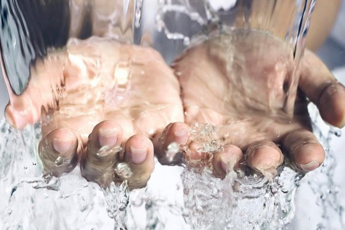Ilustračný obrázok k článku Svetový deň umývania rúk: Mať ich čisté, to je niekedy veľká veda