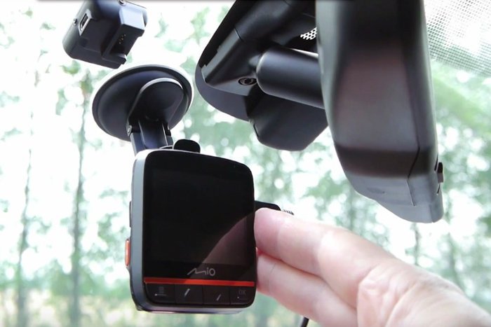 Ilustračný obrázok k článku VIDEO: Top 5 situácií, počas ktorých sa oplatí mať kameru v aute