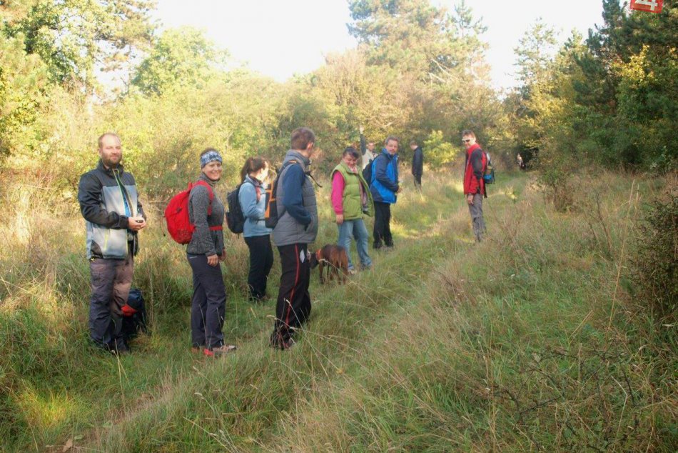 Ilustračný obrázok k článku FOTO z jesenného Pochodu HP: Stovky ľudí si vychutnali turistickú lahôdku