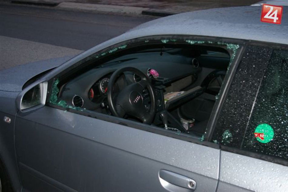 Ilustračný obrázok k článku Romanovi (26) a Tomášovi (21) z Nitry hrozí basa: Podozriví sú z vykrádania áut