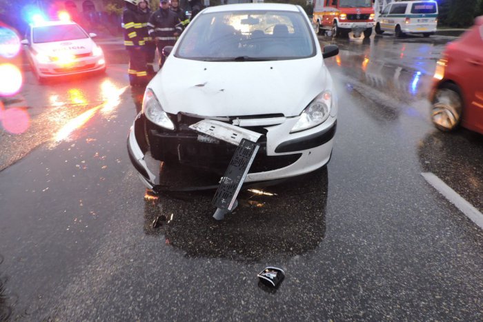 Ilustračný obrázok k článku Nehoda v neďalekom Kolárove: Vodič (24) zrazil na priechode dve školáčky, FOTO