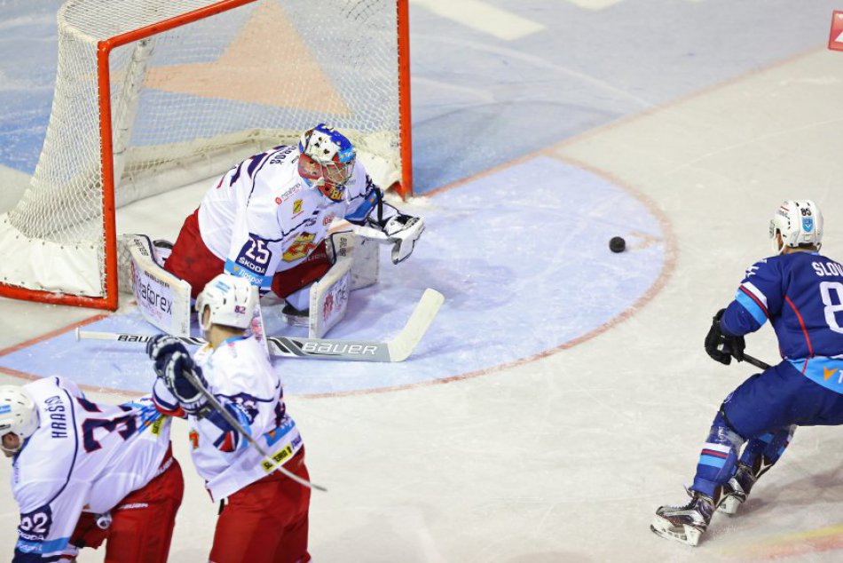 Ilustračný obrázok k článku FOTO a VIDEO: Zvolenčania s riadnou nakladačkou. Od Nitry schytali sedmičku!