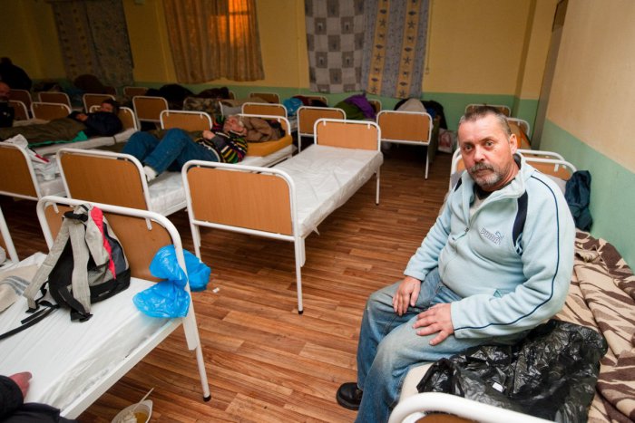 Ilustračný obrázok k článku Nocľaháreň v Považskej sa nesťahovala: Koľko zaplatia za noc bezdomovci?