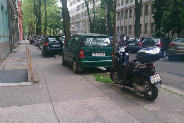 Ilustračný obrázok k článku Hlavné mesto zverejnilo návrh k parkovacej politike. Ľudia sa k nemu môžu vyjadriť