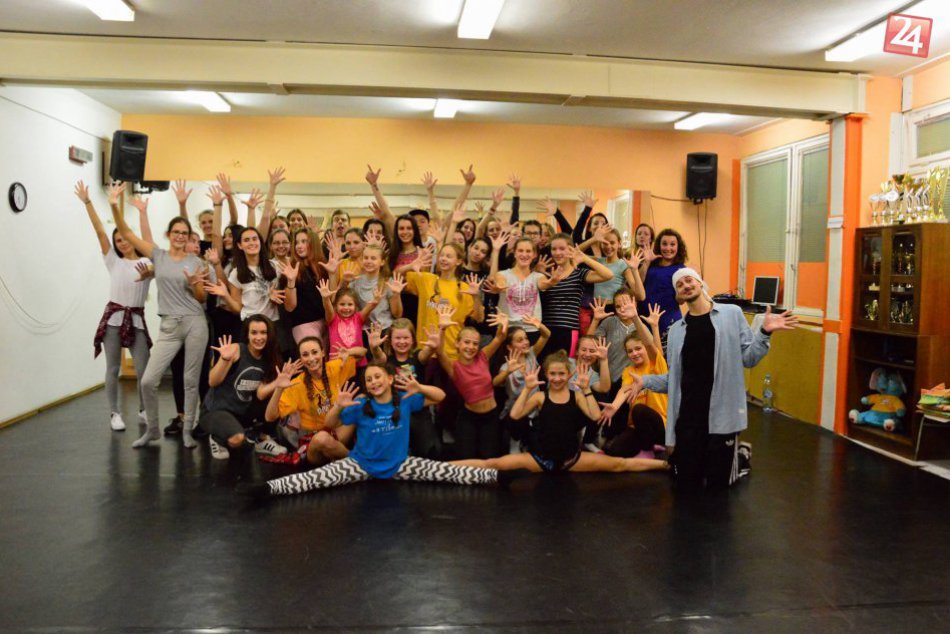 Ilustračný obrázok k článku FOTO: Špeciálny workshop v našom meste. Známy tanečník učil deti tancovať