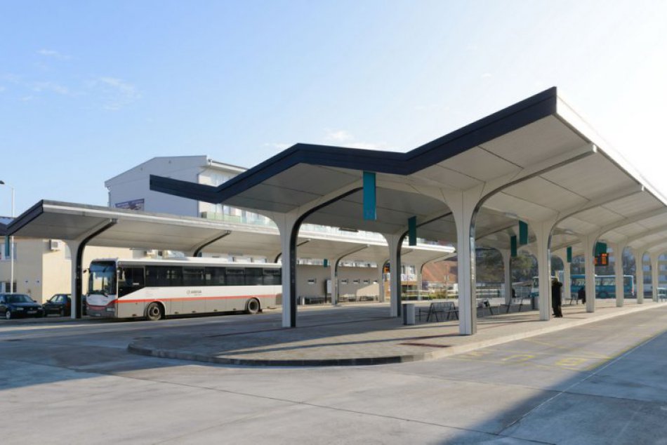 Ilustračný obrázok k článku Rekonštrukcia autobusovej stanice v Nitre pokračuje: Arriva rozbieha druhú etapu