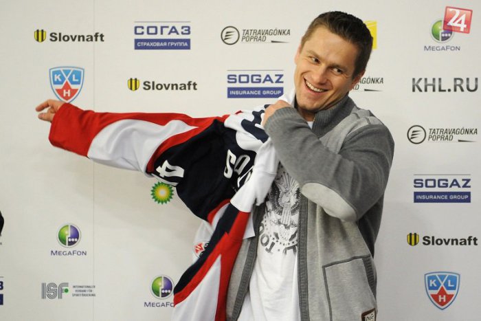 Ilustračný obrázok k článku Slovensko zarmútila nečakaná správa o smrti hokejistu Marka Svatoša