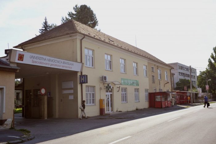 Ilustračný obrázok k článku Nemocnicu v Podunajských Biskupiciach presťahujú