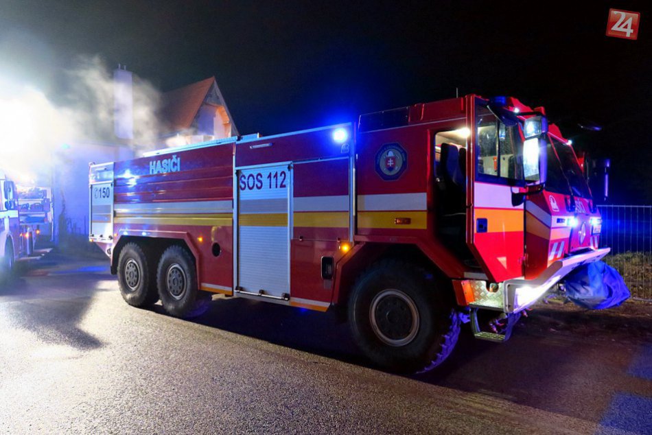 Ilustračný obrázok k článku Vyčíňanie plameňov na Kysuciach: Pri požiari rodinného domu zahynul človek