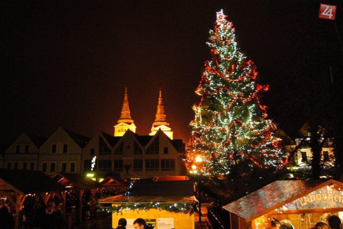 Ilustračný obrázok k článku Vianočné trhy v Žiline: Beh, primátorský punč, klzisko a to nie je všetko!