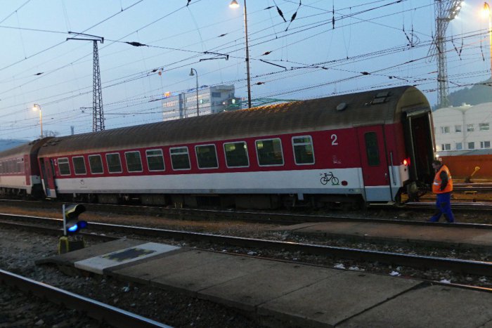 Ilustračný obrázok k článku V Žiline sa vykoľajil osobný vlak: Reakcia ŽSR vnútri, FOTO