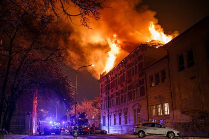Ilustračný obrázok k článku Budovu Prírodovedeckej fakulty UPJŠ v Košiciach zachvátil požiar