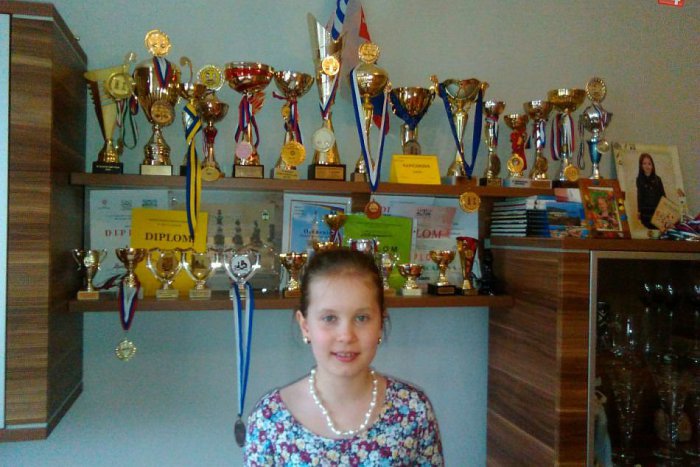 Ilustračný obrázok k článku FOTO: Malá šachistka z Lučenca poráža aj starších. V EÚ je najlepšia!