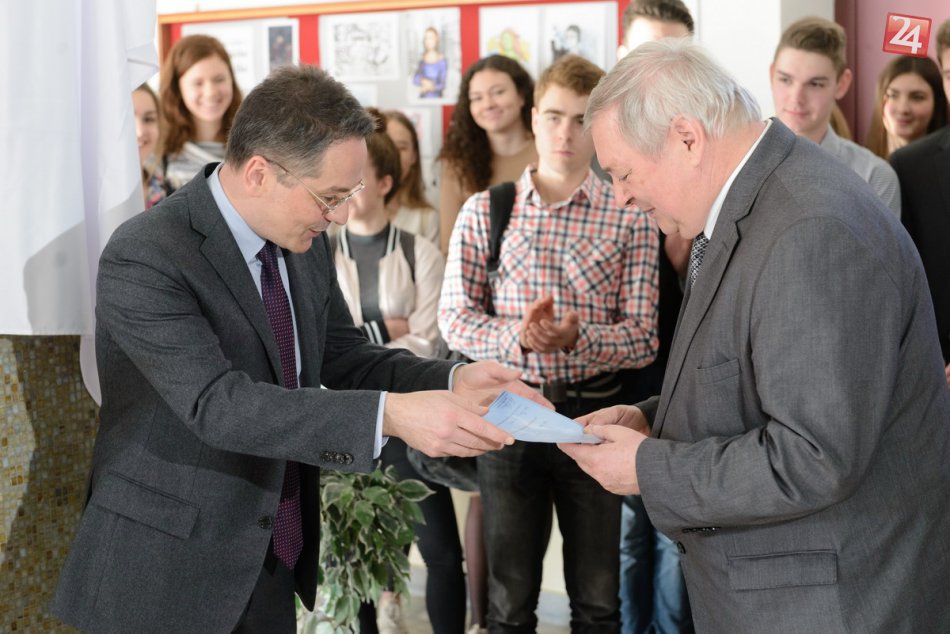 Ilustračný obrázok k článku Nitrianska škola získala prestížne ocenie: Udelil jej ho francúzsky veľvyslanec