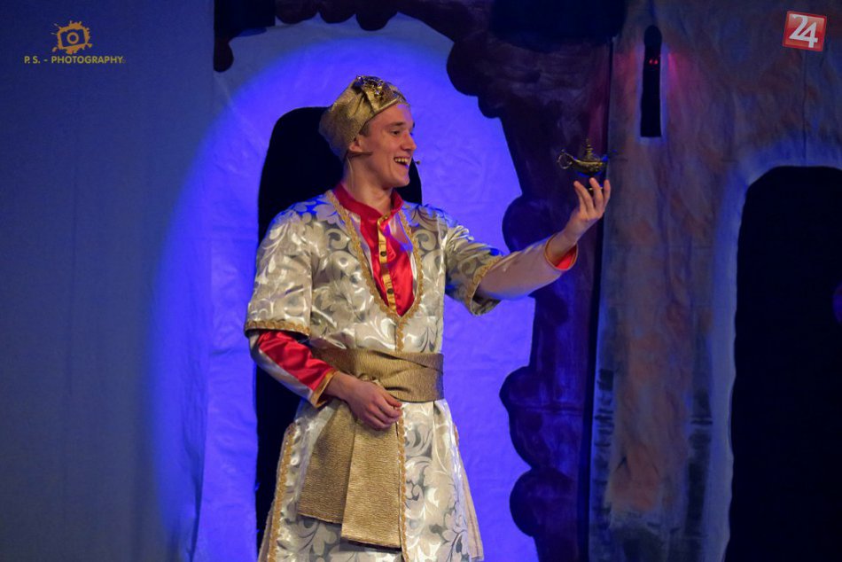 Ilustračný obrázok k článku Obrazom: Pozrite si premiéru nového muzikálu divadla ACTORES