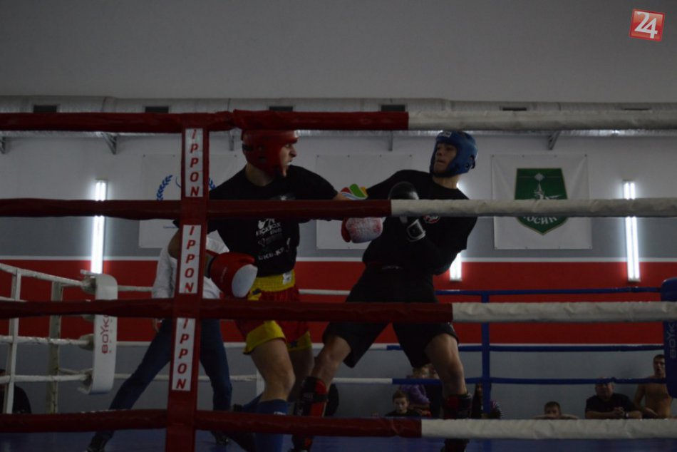 Ilustračný obrázok k článku Michalovskí kickboxeri v akcii za našimi hranicami: Predviedli sa na Ukrajine, FOTO