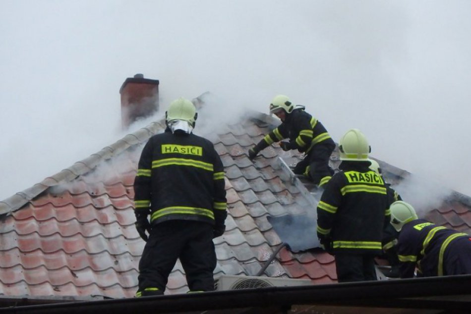 Ilustračný obrázok k článku V Prešove horelo: Požiar zachvátil podkrovie a strechu budovy na Masarykovej ulici