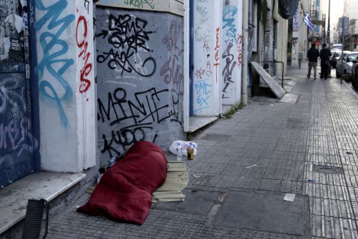 Ilustračný obrázok k článku SVET O SLOVENSKU: Bezdomovec zomrel priamo na ulici