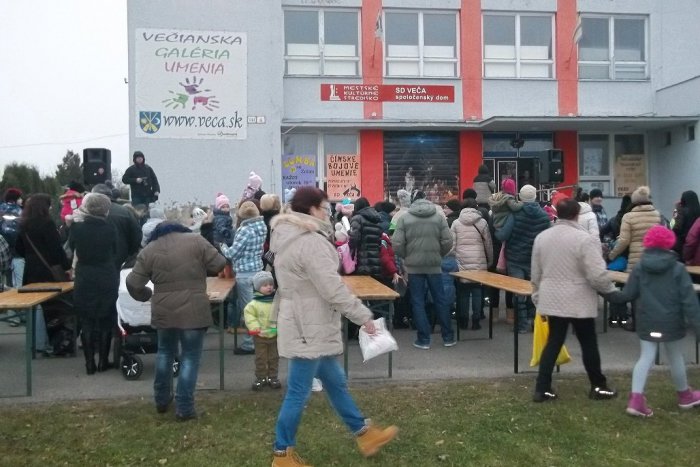 Ilustračný obrázok k článku Vo Veči bude veselo: S koncom roka prichádza Vianočný benefičný koncert