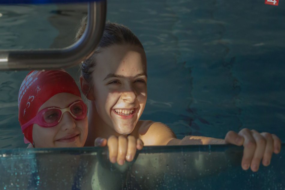 Ilustračný obrázok k článku Super správa pre malých prievidzčanov: Predškoláci  sa môžu naučiť plávať zadarmo