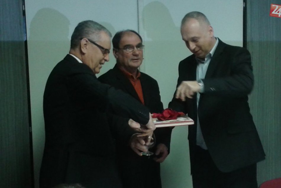 Ilustračný obrázok k článku Nová publikácia o Považskej Bystrici: 450 útržkov histórie nášho mesta, FOTO