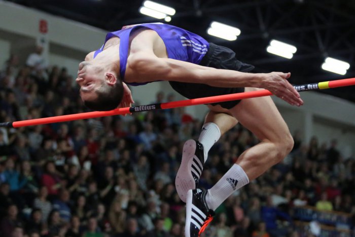 Ilustračný obrázok k článku Výškarský míting v Bystrici s ďalšou hviezdou. Na latku mieri skokan z Británie