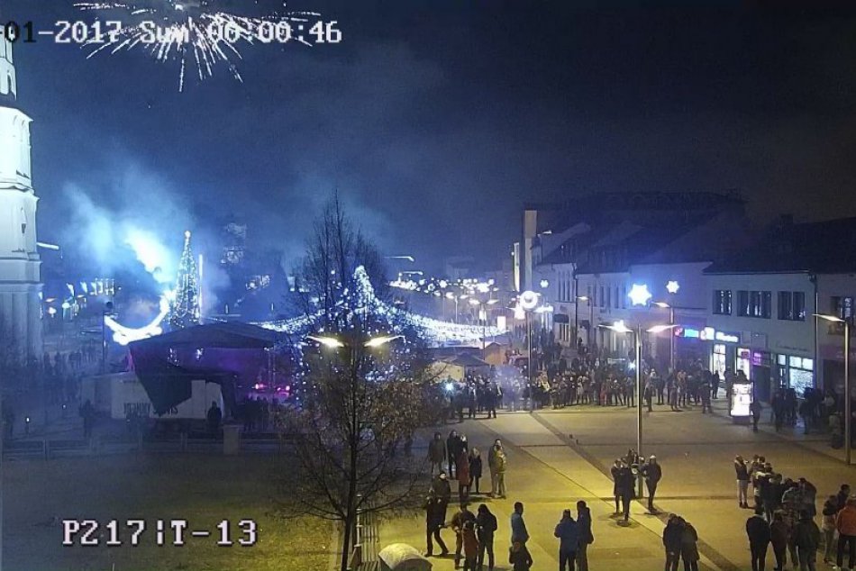 Ilustračný obrázok k článku FOTO: Príchod Nového roka vo Zvolene očami polície. Ako prebehli oslavy v uliciach?
