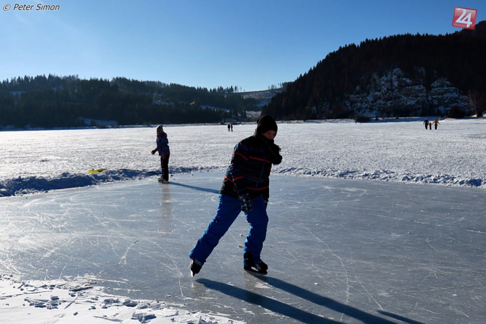 Ilustračný obrázok k článku Romantika na korčuliach pod holým nebom: TIETO lokality vyhľadávajú Rožňavčania najčastejšie