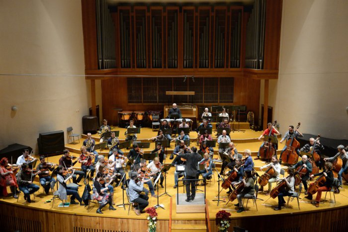 Ilustračný obrázok k článku Orchester košickej Štátnej filharmónie v Číne: Koncertné sály praskali vo švíkoch!