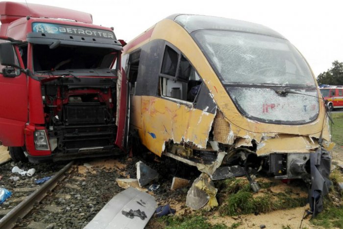 Ilustračný obrázok k článku Počet nehôd na železničných priecestiach v roku 2016 klesol o tretinu