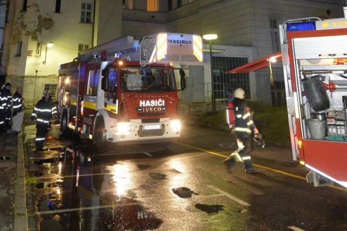 Ilustračný obrázok k článku V Podunajských Biskupiciach horel byt. Požiar si vyžiadal ľudský život