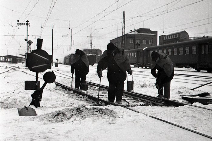 Ilustračný obrázok k článku Žilinskí železničiari na unikátnych ZÁBEROCH: Modrá armáda v roku 1960