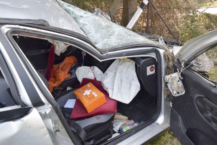 Ilustračný obrázok k článku Nehoda 2 áut s dodávkou pri Brezne. Hasiči hlásia zranenú osobu!