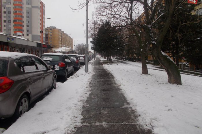 Ilustračný obrázok k článku Devínska Nová Ves ponúka niekoľko voľných parkovacích miest