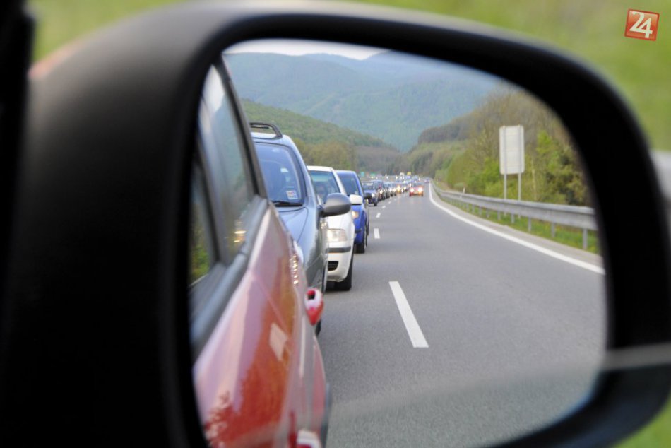 Ilustračný obrázok k článku Na ceste pri Zvolene bude dopravné obmedzenie: Môžu sa tvoriť kolóny!