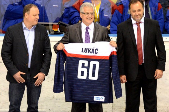 Ilustračný obrázok k článku Košické hokejové legendy: Lukáč proti vyveseniu jeho dresu, čo na to vedenie?
