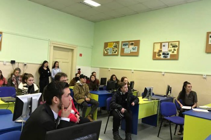 Ilustračný obrázok k článku Najlepší stredoškoláci budú opäť súťažiť v spracovaní informácií na počítači