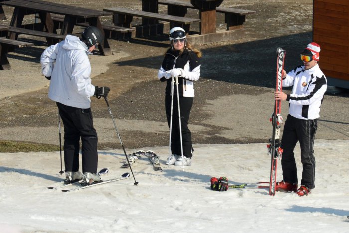 Ilustračný obrázok k článku Jarná lyžovačka: Ako to vyzerá na blízkych svahoch na sklonku sezóny?