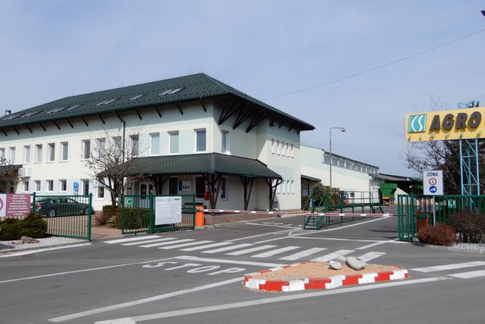 Ilustračný obrázok k článku Nezamestnanosť, infraštruktúra aj doprava. Veľké Dravce sa pasujú s problémami