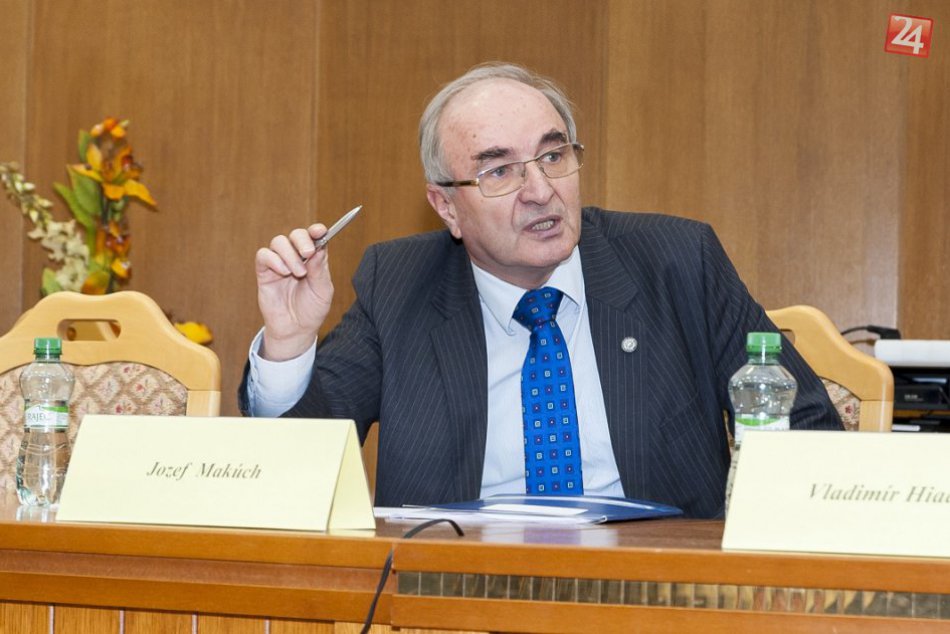 Ilustračný obrázok k článku Vzácna návšteva na bystrickej UMB. Pred študentov predstúpil guvernér NBS