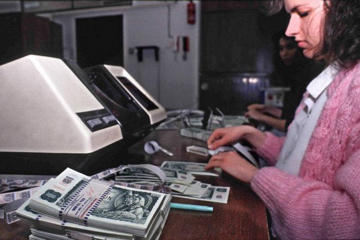 Ilustračný obrázok k článku RANNÁ ŠTVORKA: Pred 90-rokmi spôsobila veľký rozruch 20-korunová bankovka